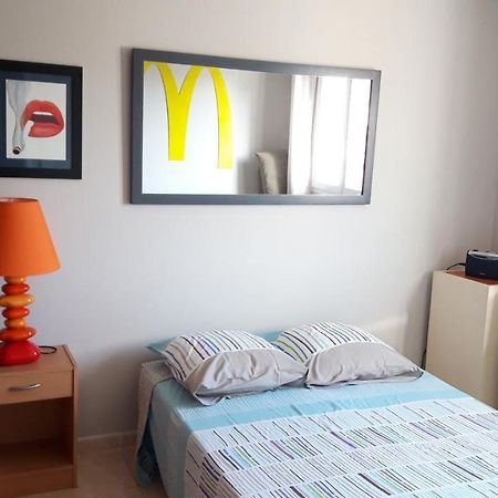 Chez Patrick Roujan Bed and Breakfast Εξωτερικό φωτογραφία
