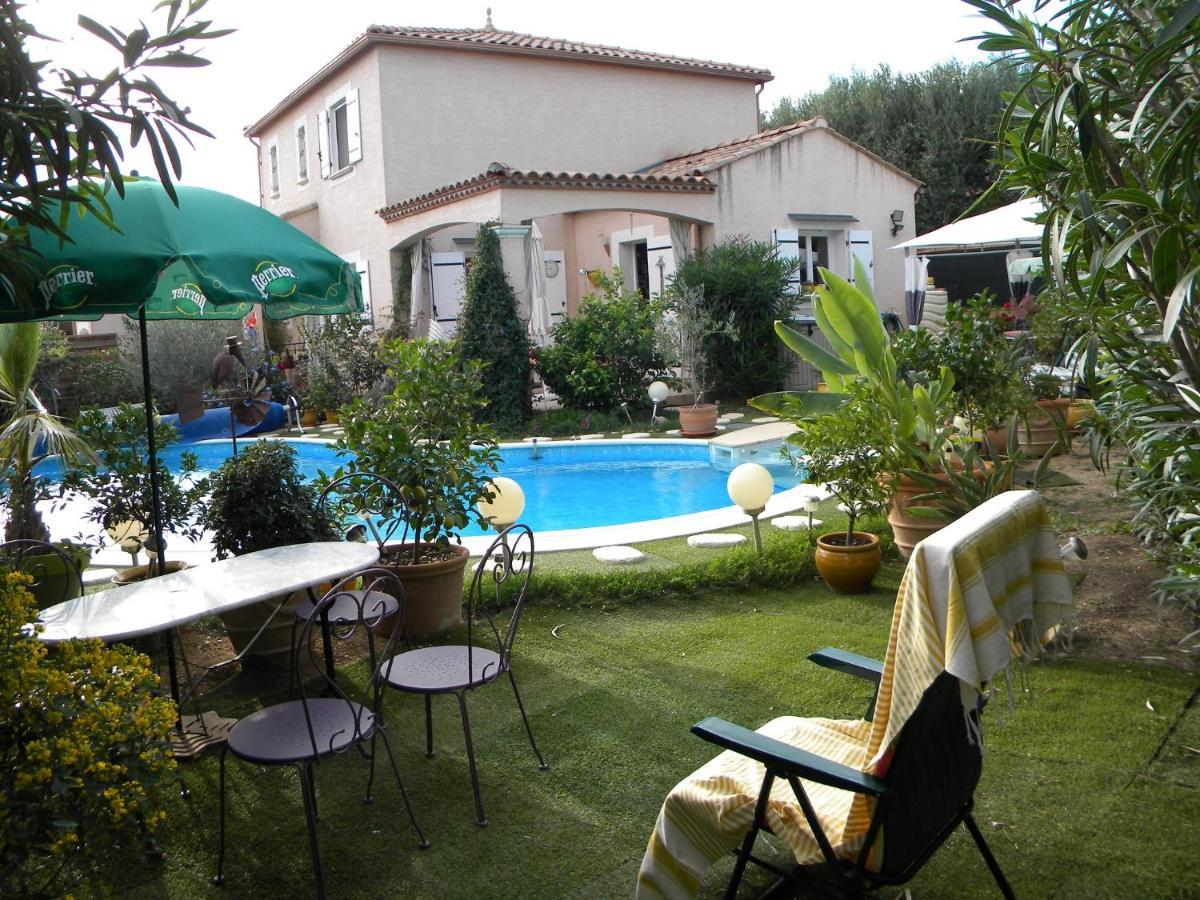 Chez Patrick Roujan Bed and Breakfast Εξωτερικό φωτογραφία