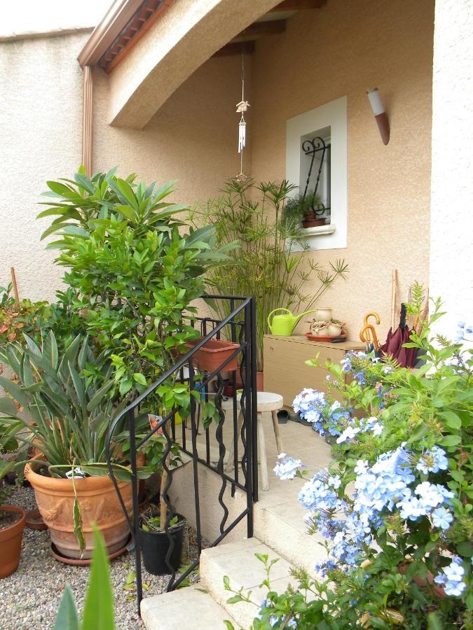 Chez Patrick Roujan Bed and Breakfast Εξωτερικό φωτογραφία