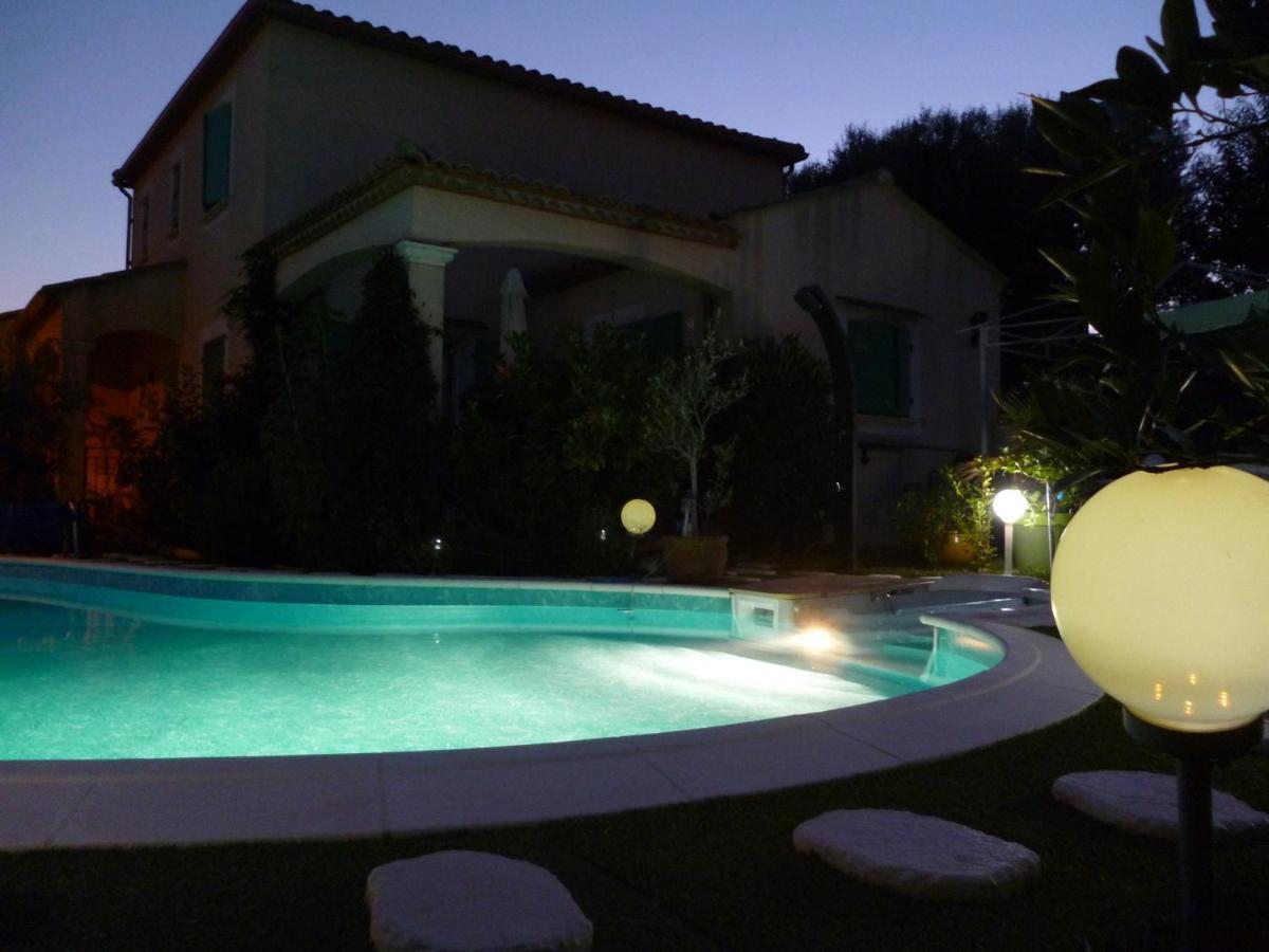 Chez Patrick Roujan Bed and Breakfast Εξωτερικό φωτογραφία