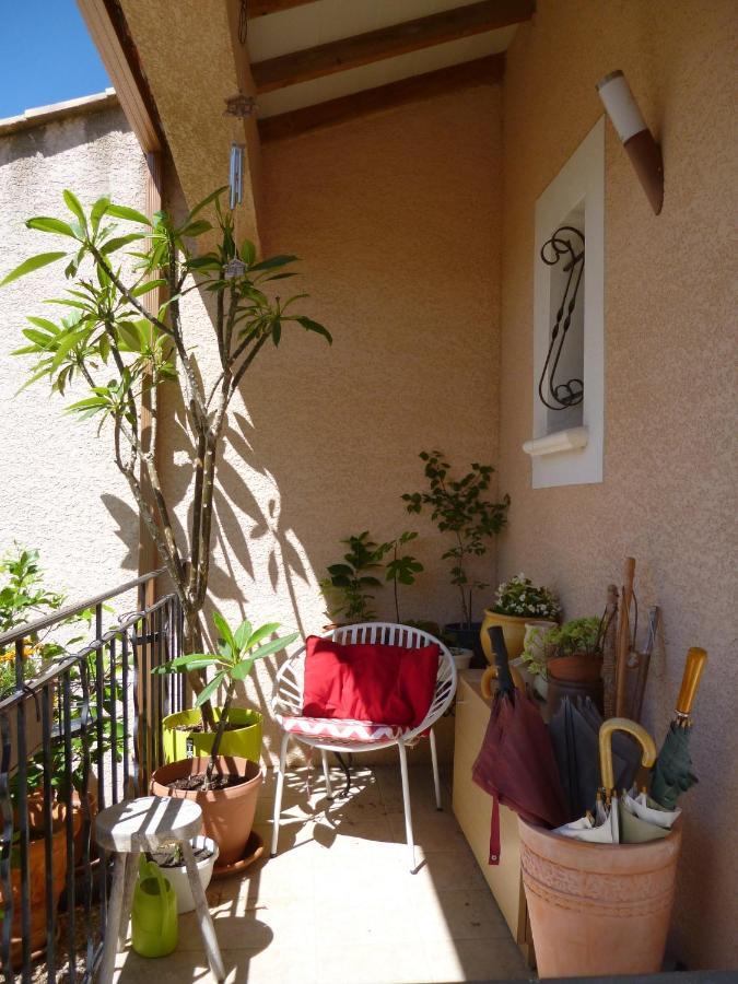 Chez Patrick Roujan Bed and Breakfast Εξωτερικό φωτογραφία