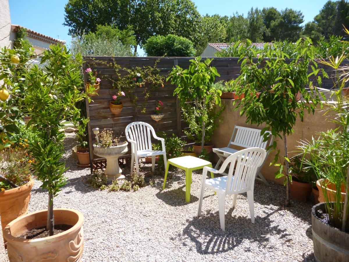 Chez Patrick Roujan Bed and Breakfast Εξωτερικό φωτογραφία