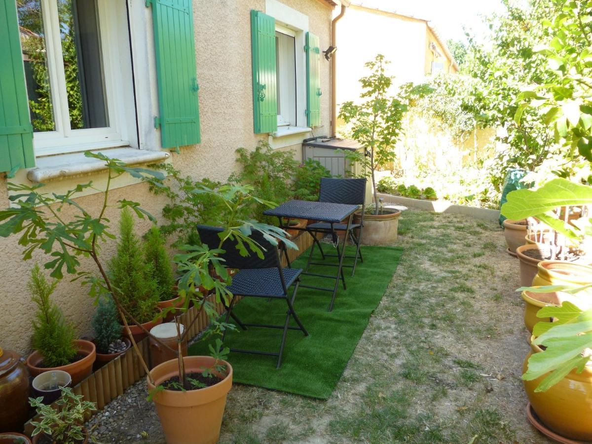 Chez Patrick Roujan Bed and Breakfast Εξωτερικό φωτογραφία