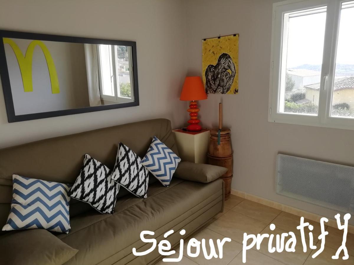 Chez Patrick Roujan Bed and Breakfast Εξωτερικό φωτογραφία